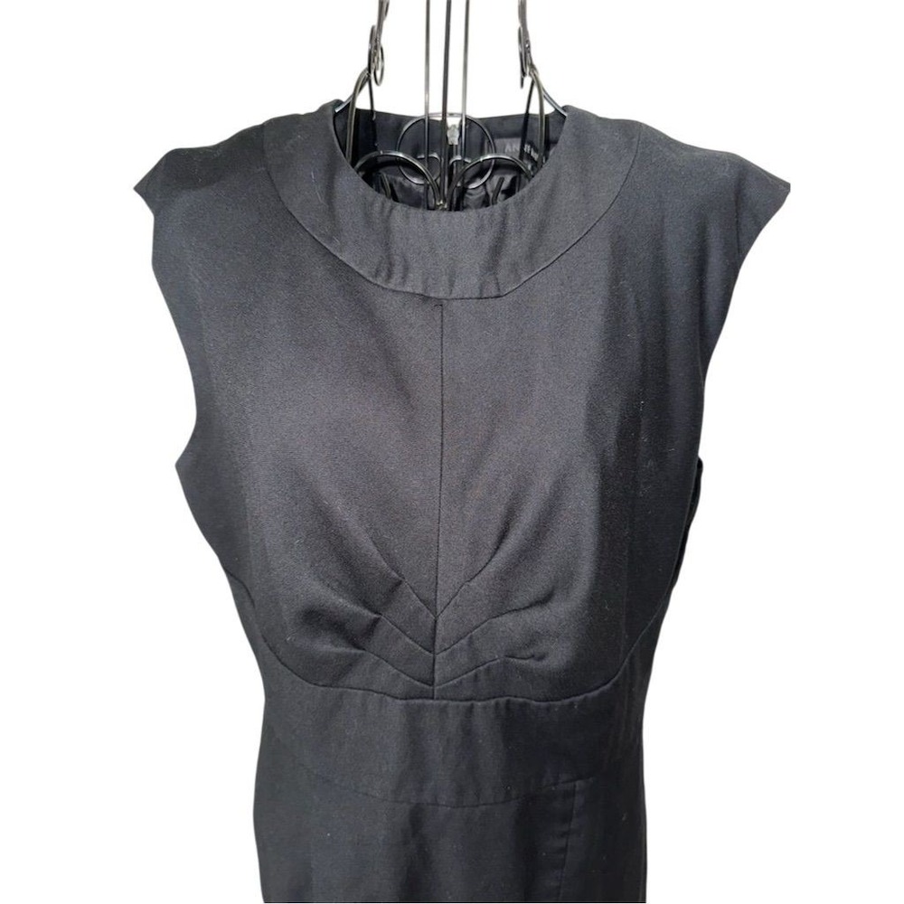 Anne Klein Women's Black Sheath Dress Size 8 Knee Length Formal boardroom career